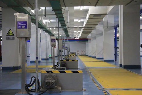 你見過建在空中的神奇花園和建在地下的污水處理廠嗎 跟著布魯君的直播鏡頭一起踏上環(huán)保之旅吧